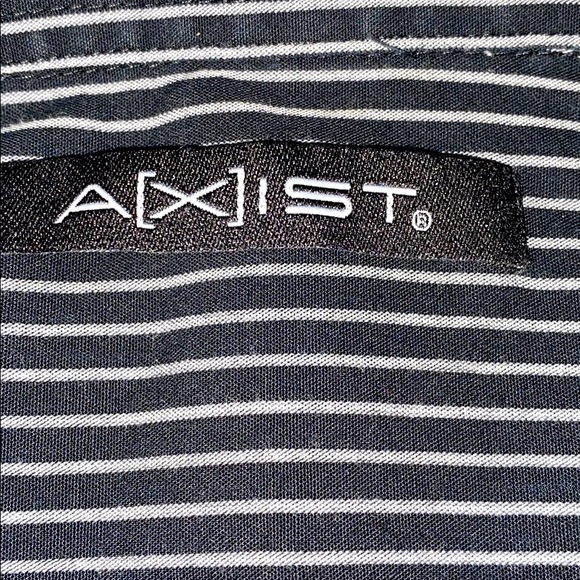 🚫 SOLD 🚫 Axist Dress Shirt - Picture 3 of 4